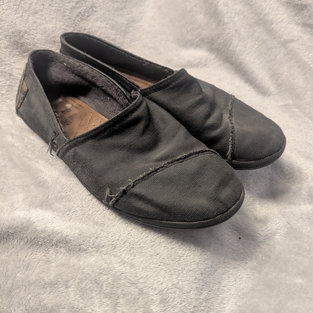 Casual Black Slip-On Shoes